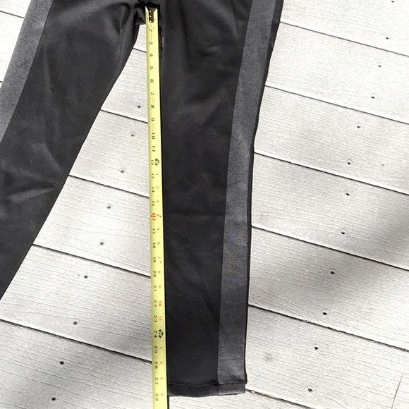 NWT DKNY JEAN Black Jean Style Black Pants with Grey Stripe Size 8 - Picture 7 of 8